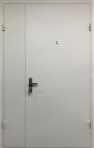 Что представляют собой входные двухстворчатые двери?