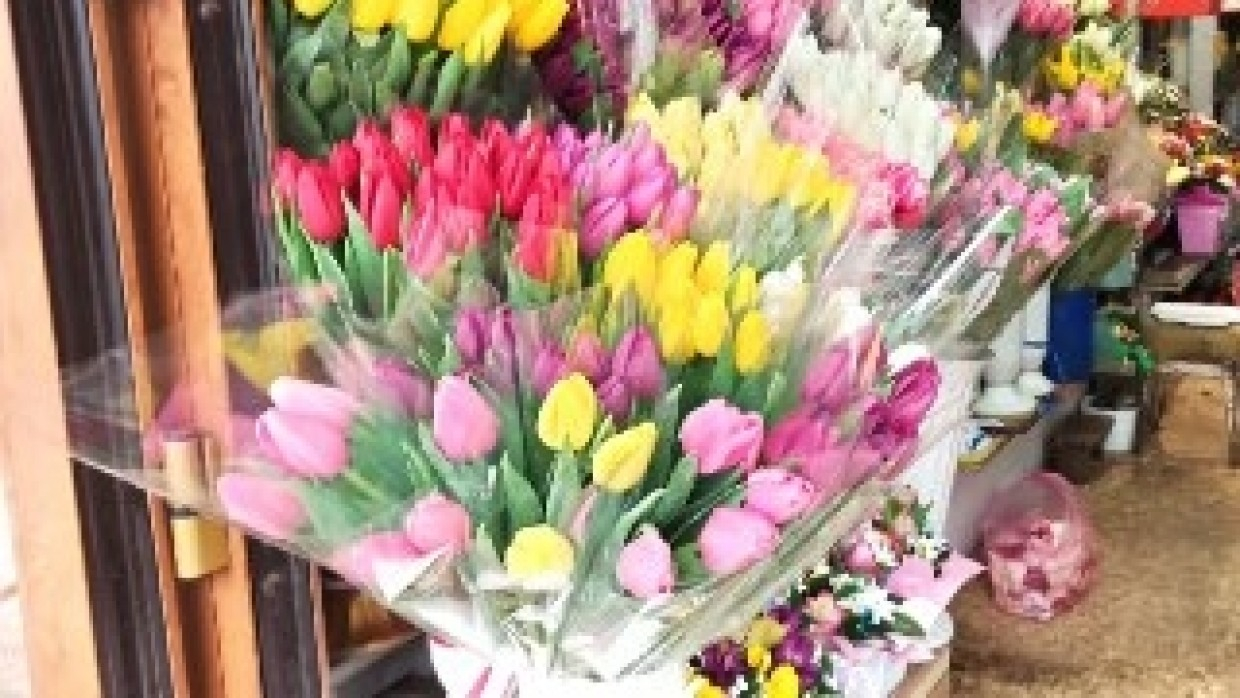 Президент ассоциации флористов России рассказал, какие цветы нельзя дарить на 8 Марта
