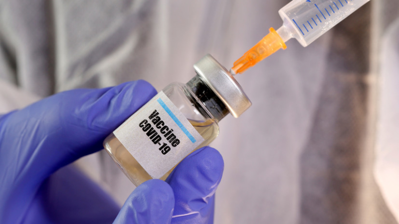 Гинцбург оценил безопасность российской вакцины от коронавируса