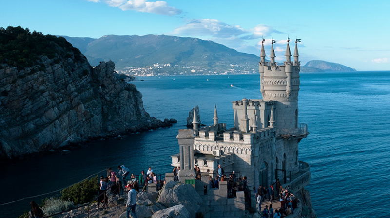 Крым стал лидером бронирований в день старта туров с кешбэком