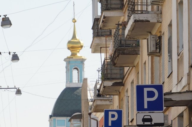 Представители РПЦ попросили пересмотреть новый режим работы платных парковок