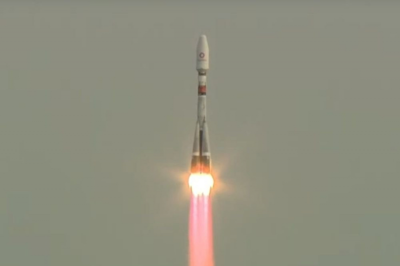 Блок "Фрегат" со спутниками OneWeb отделился от ракеты "Союз-2.1б"