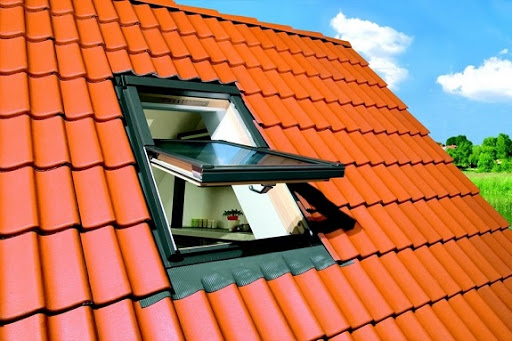 Мансардные окна – типы, конструкции