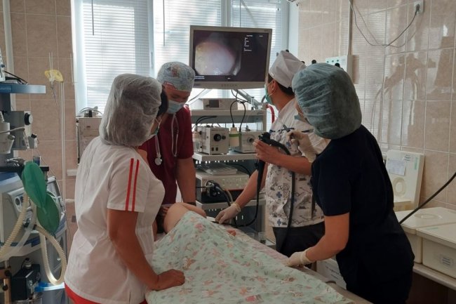 В Астрахани врачи спасли годовалую девочку, проглотившую гвоздь