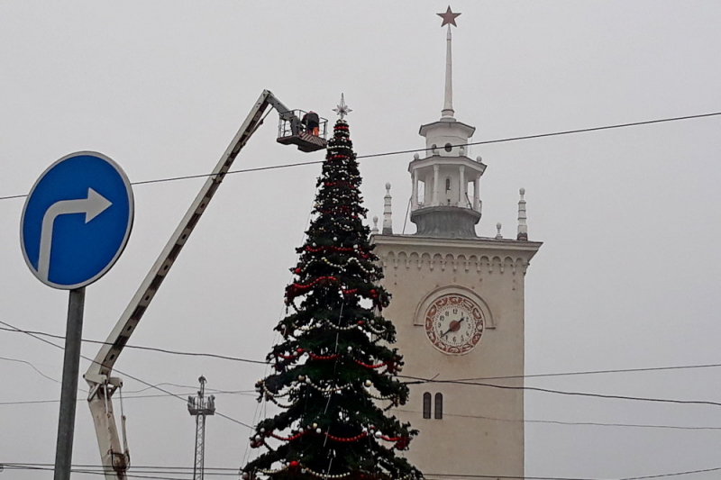 В Крыму запретили массовые мероприятия в новогодние праздники