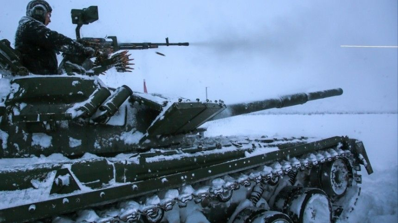 На запад! Российские бойцы взломали оборону украинских боевиков в ЛНР
