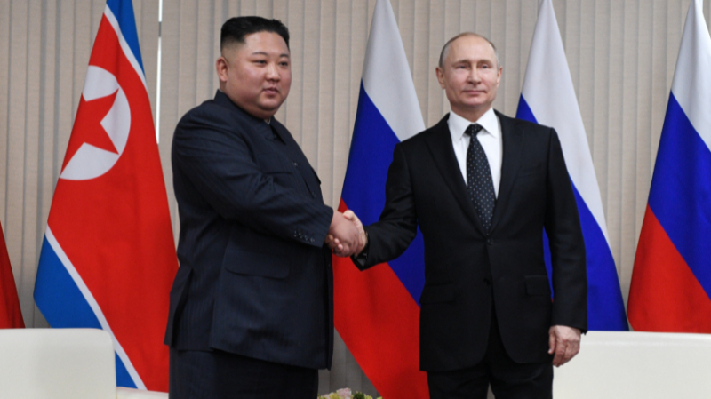Путин поздравил Ким Чен Ына с 75-летием основания КНДР