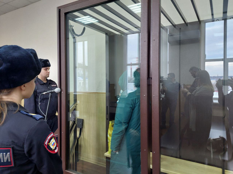 Фигурантке пермской банды судебных приставов в третий раз огласили приговор. Фото