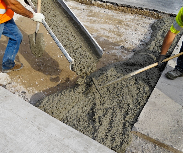 Почему стоит купить бетон с доставкой для строительства